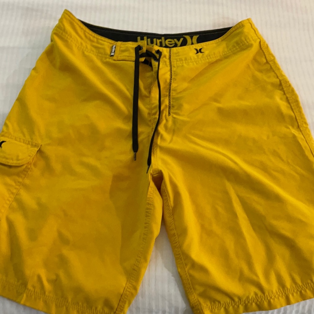 Hurley yellow 100%polyester